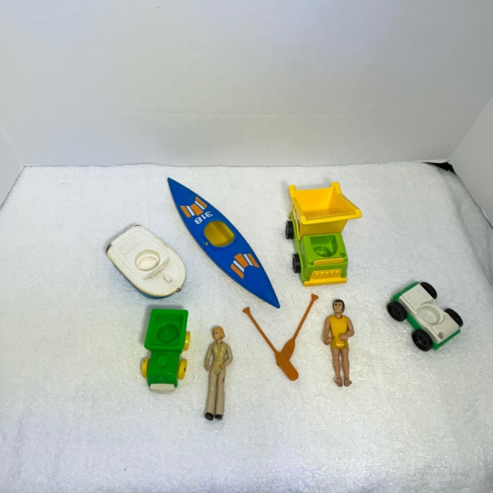 Vintage Fisher-Price Adventure People Lot 1977 Kayak Figures Truck Jeep Train